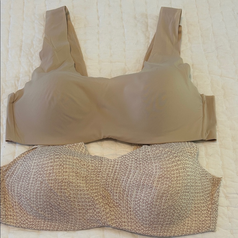 Hanes Tan and Cream Bra Set